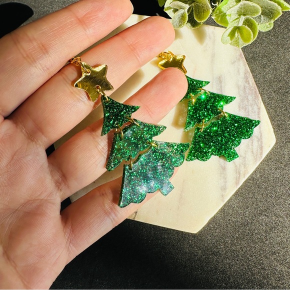 Christmas Tree earrings dangling Gold Star - Picture 3 of 6